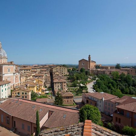Residenza D'Epoca Palazzo Piccolomini Siena Exterior foto