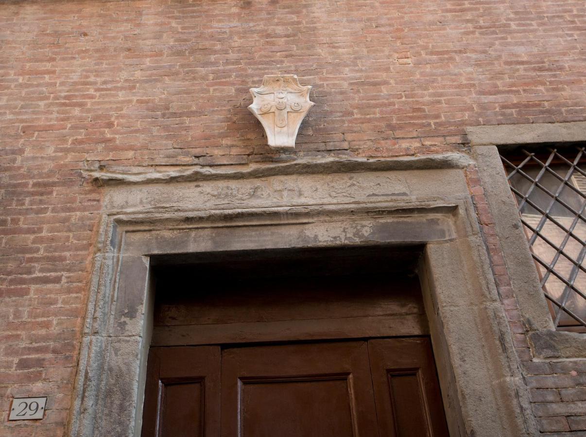 Residenza D'Epoca Palazzo Piccolomini Siena Exterior foto